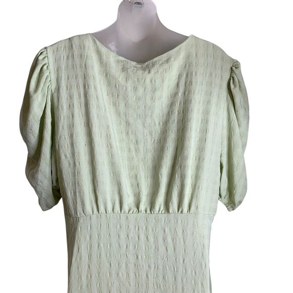 Nasty Gal Plus Size 16 Midi Dress V-neck Button Down Puff Sleeve Sage Green NWT - Picture 7 of 15